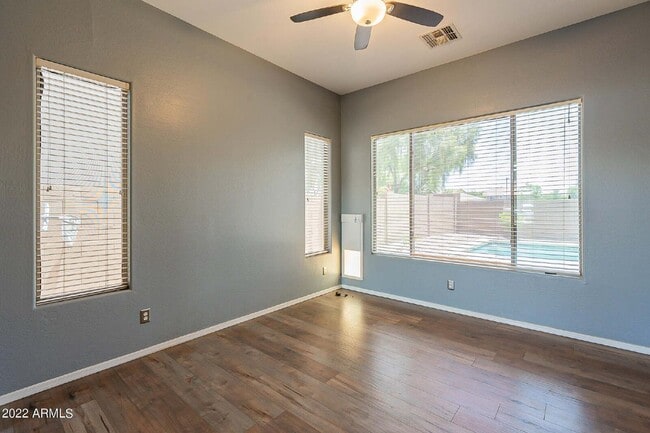 Building Photo - 13241 W Jacobson Dr