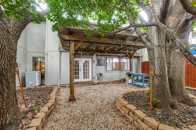 Building Photo - 9625 Highland View Dr