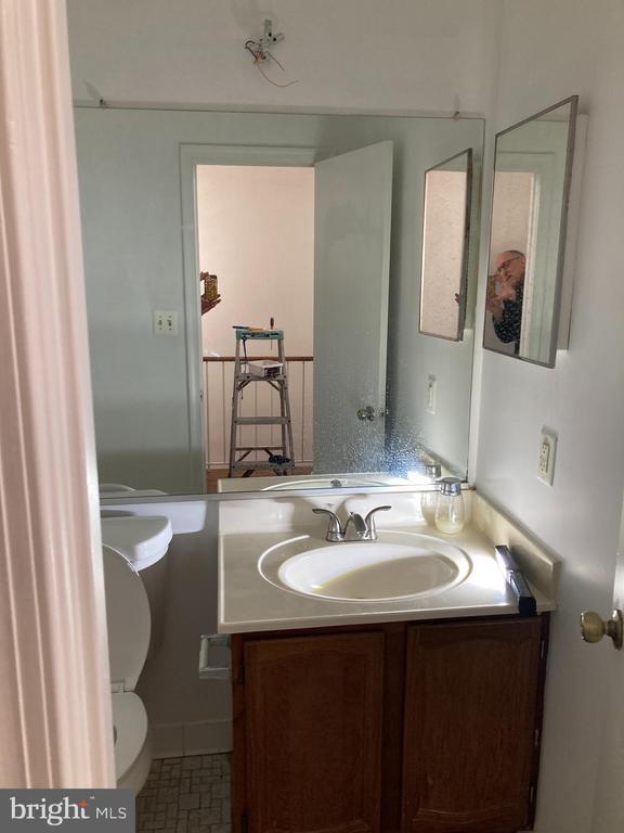 Building Photo - 14193 Royal Oak Ln