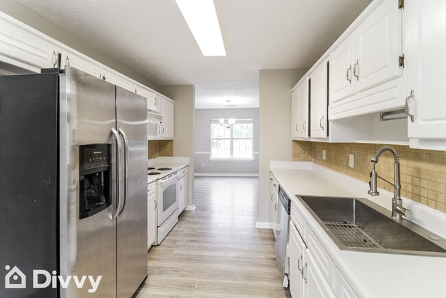 Building Photo - 1219 Nunnally Drive