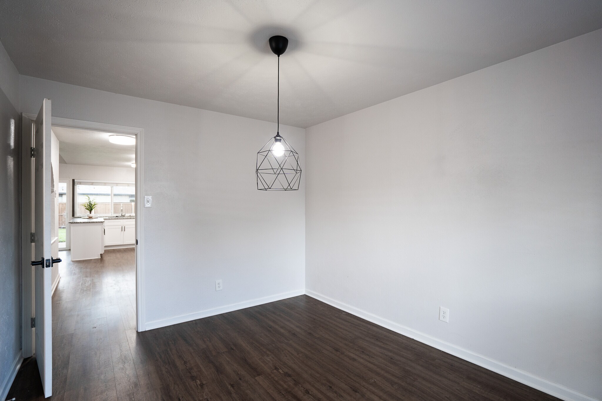 Building Photo - 5097 Roberts Dr