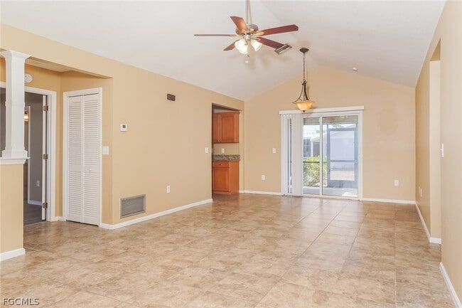 Building Photo - 7436 Sunnybrook Blvd