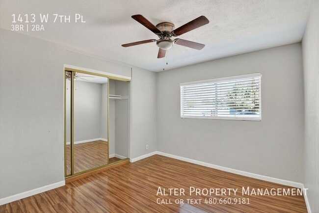 Building Photo - 1413 W 7th Pl