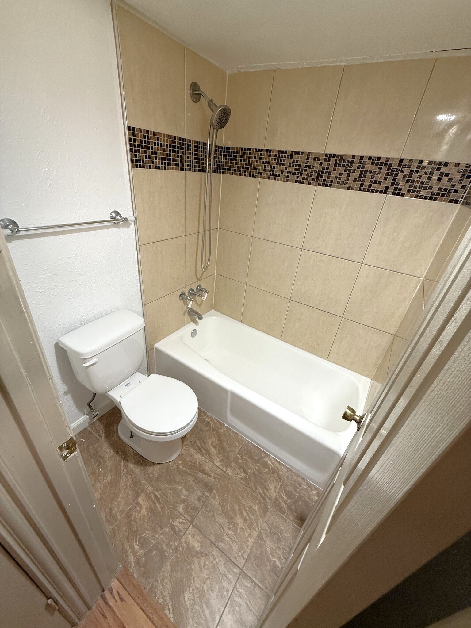 Building Photo - 4557 N O'Connor Rd