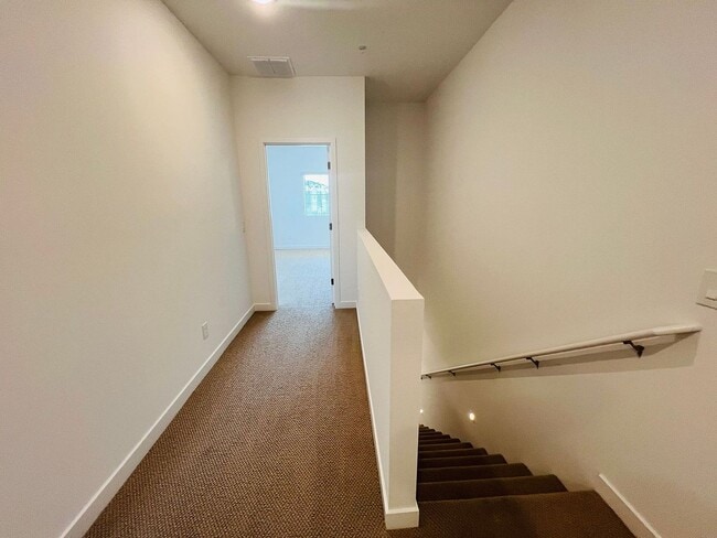 Building Photo - 28021 N 28th Dr