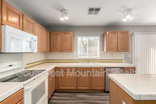 Building Photo - 28406 N Epidote Dr