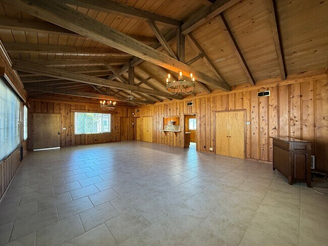 Building Photo - 161 Palm Ct Dr