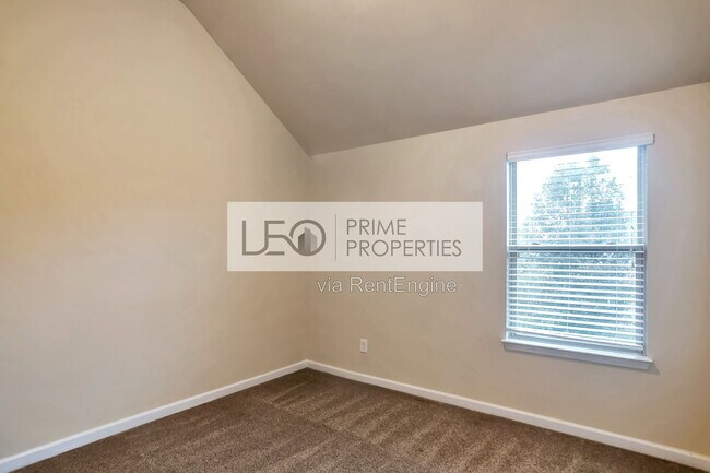 Building Photo - 2513 Shropshire Pl