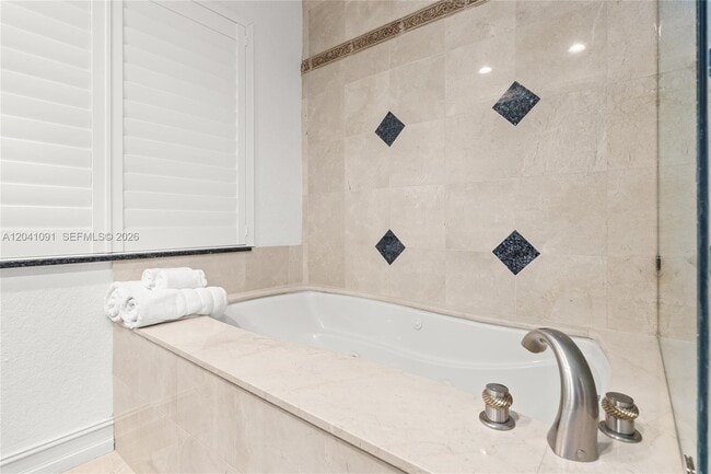 Building Photo - 18 Eleuthera Dr