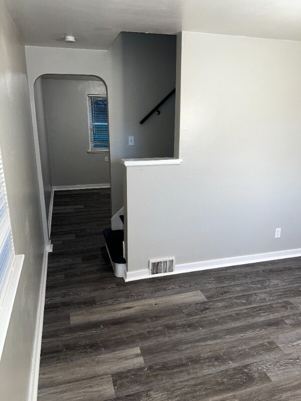 Building Photo - 313 Orchard Dr