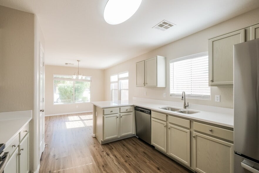 Building Photo - 25213 W Cranston Ln