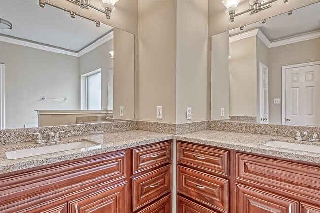 Building Photo - 7331 Colony Bend Ln