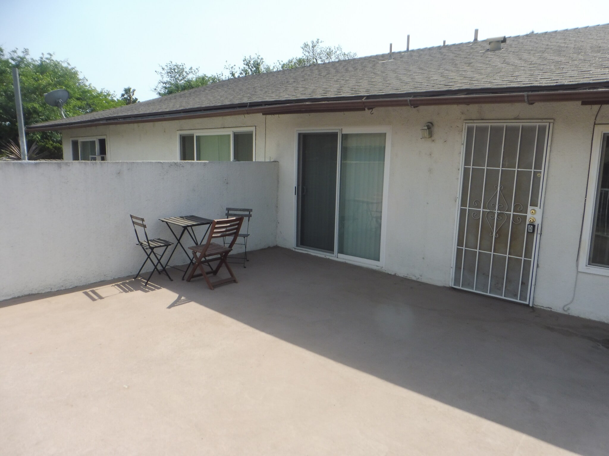 private deck - 2613 Andover Ave