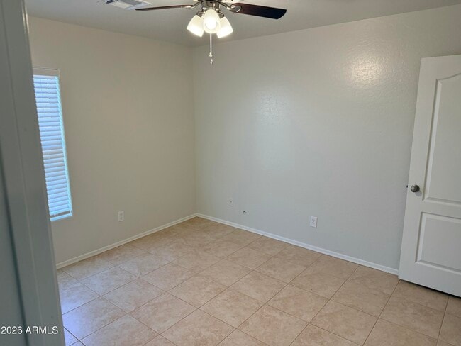 Building Photo - 10260 W Leander Dr