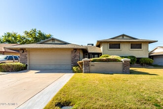 Building Photo - 3912 S Elm St