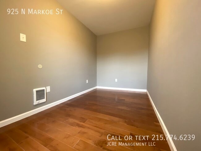 Building Photo - 925 N Markoe St