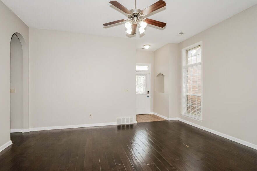 Building Photo - 1547 Wynne Grove Rd