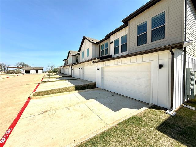 Building Photo - 3149 Bennett Dr