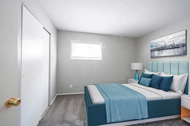 Building Photo - 3748 N Hawthorne Ln