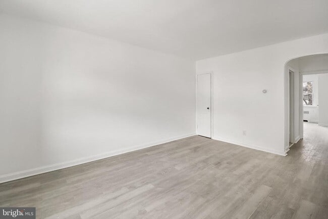 Building Photo - 837 Windermere Ave