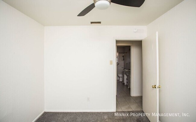 Building Photo - 4628 Kemper St