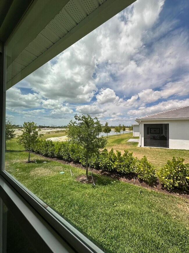 Building Photo - 12166 Viridian Blvd