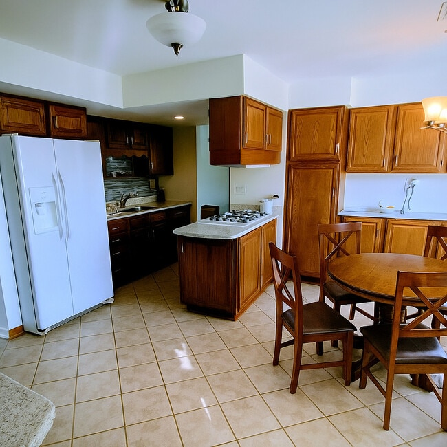 Building Photo - 1367 S Elizabeth St