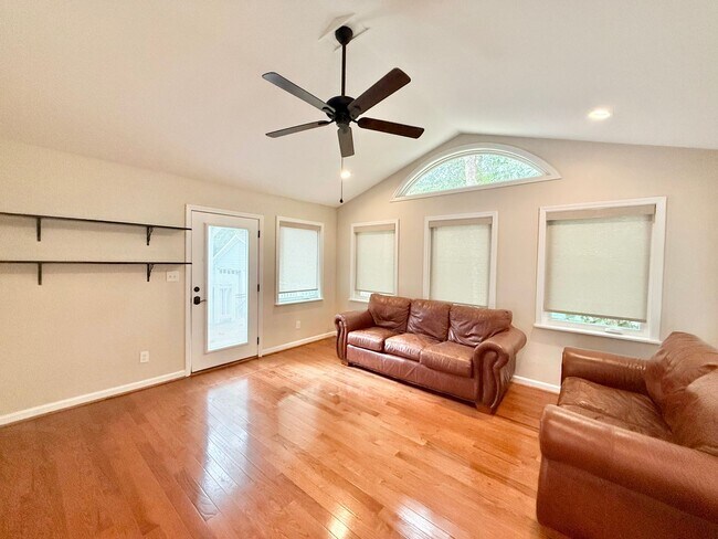 Building Photo - **OFFERING WAIVED APPLICATION FEES & $200 ...
