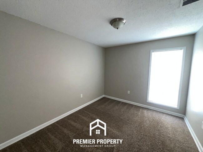 Building Photo - 4392 Spring Harbor Dr