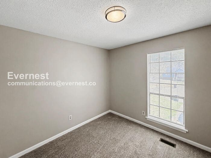 Building Photo - 617 Carson Crest Cir