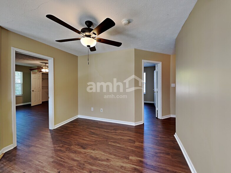 Building Photo - 13004 W Elster Way