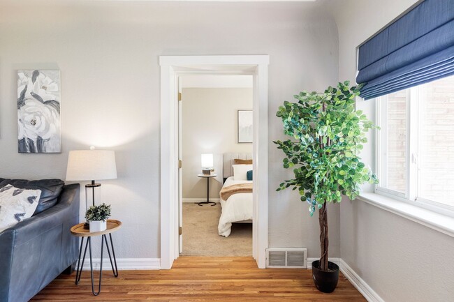 Building Photo - Spectacular 3-Bedroom, 2-Bathroom Home – M...