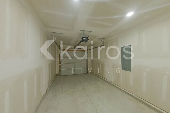 Building Photo - 187 Lochwolde Dr