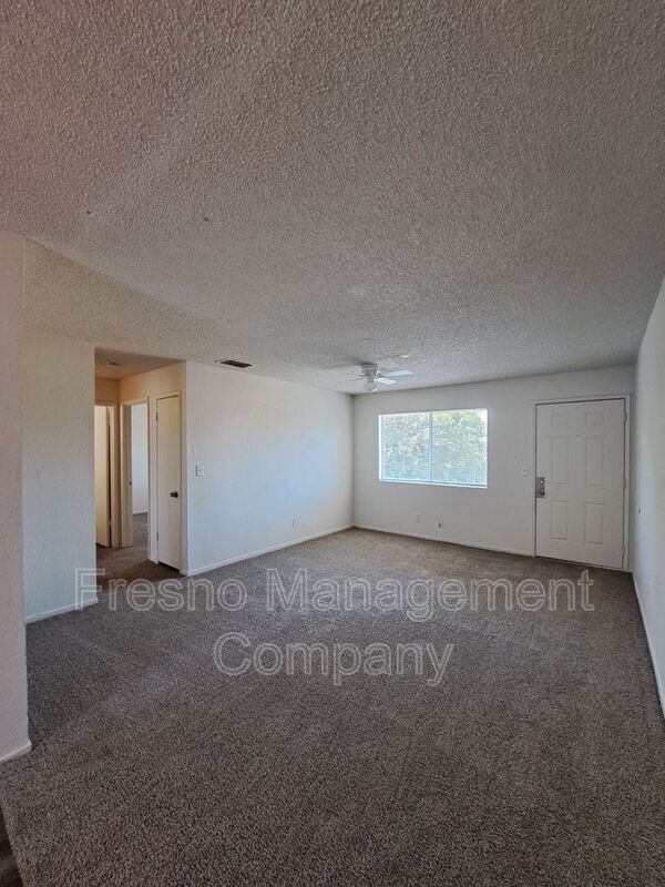 Building Photo - 4817 E Lane Ave