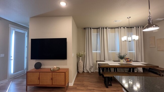 Building Photo - Great Townhome in Timnath Lakes