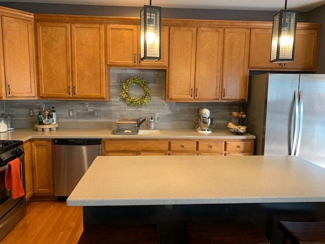 Building Photo - 0N425 Ford Dr