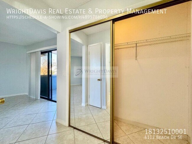 Building Photo - 4112 Beach Dr SE