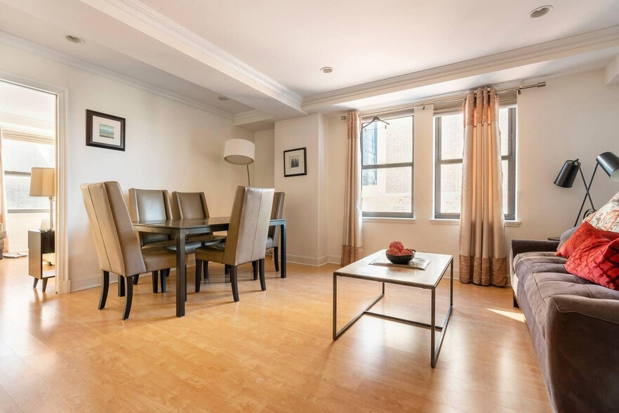 Building Photo - 201 W 58th St