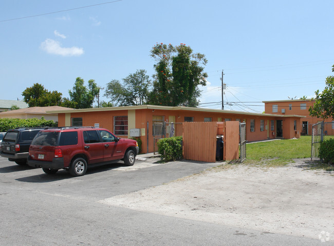 Primary Photo - Fort Lauderdale Apartments