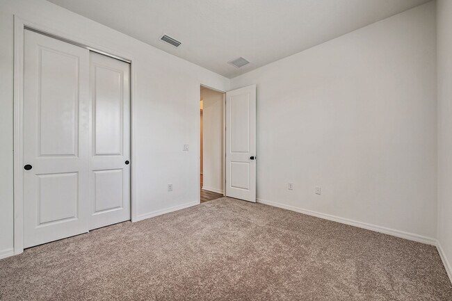 Building Photo - 11817 Moonsail Dr