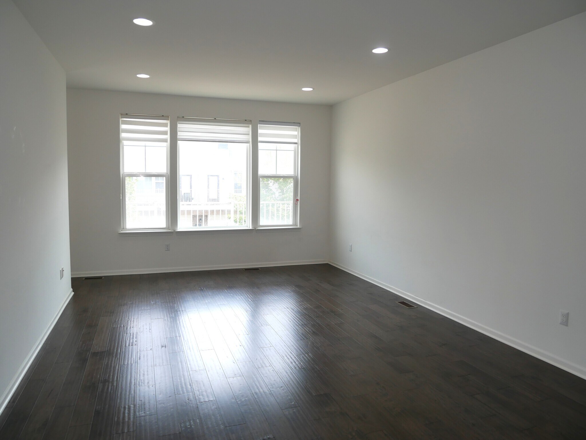Building Photo - 4637 Bradley Cir