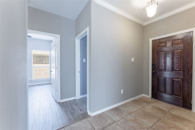 Building Photo - 2401 Spruce Springs Way