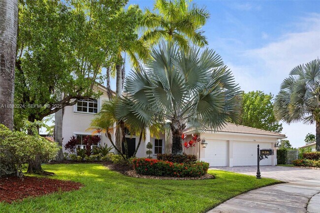 Building Photo - 926 Marina Dr