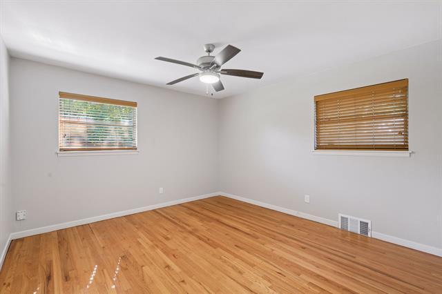 Building Photo - 3605 Jeanette Dr