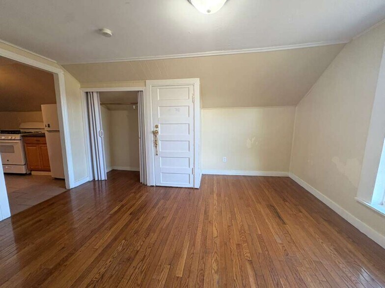 Building Photo - 276 Clinton Ave