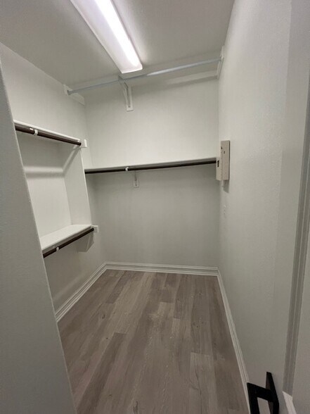 Building Photo - 6615 Rutledge Rd