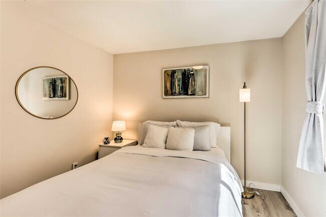 Building Photo - 6204 Wagon Bend