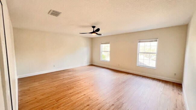 Building Photo - AWESOME 4BD/3BA in Orlando!!!