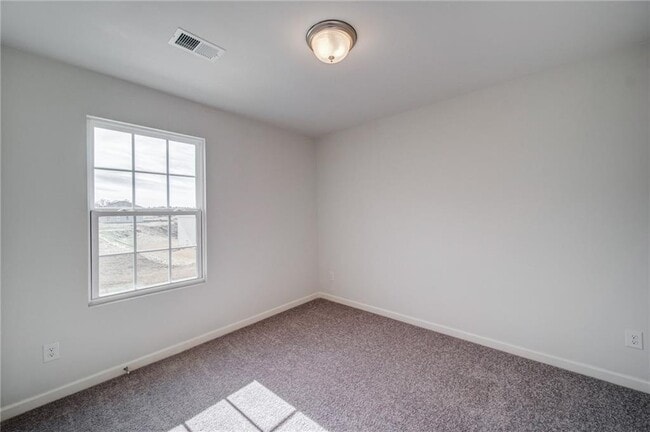 Building Photo - 300 Coverly Ct