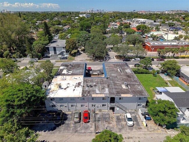 Building Photo - 37 SW 14th St